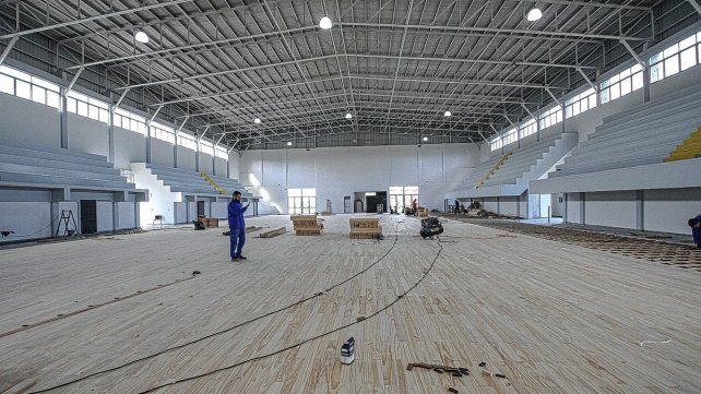 La obra en el Centro de Educación Física alcanza un 25 por ciento de ejecución.