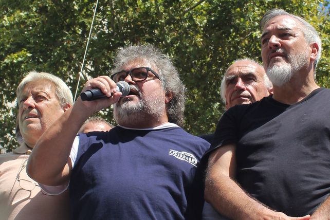En el plenario de delegados de base de aceiteros hablarán dirigentes del Fresu.