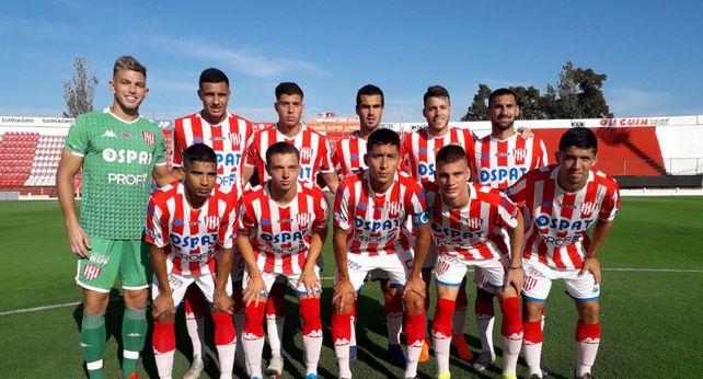 Unión derrotó a Vélez en Reserva 3-1