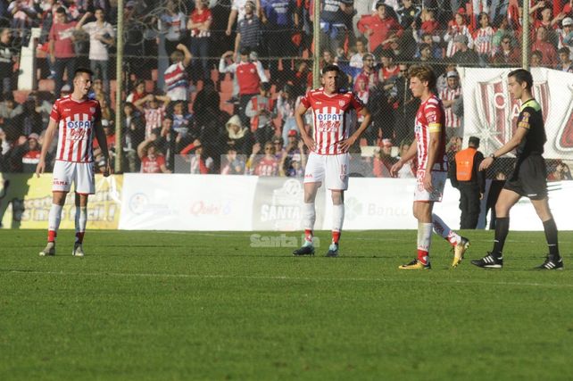 Unión de Sunchales sorprendió a Unión y lo eliminó de la Copa Santa Fe