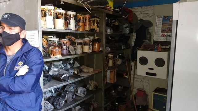 Buscaban autopartes en Zavalla y encontraron un arsenal.