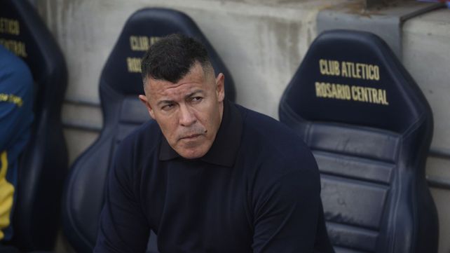 Jorge Almirón volverá a rendir un duro examen en Central este domingo ante Newells en el Gigante.
