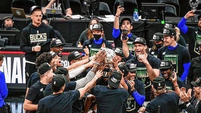 Milwaukee Bucks aprovechó su localía y es el campeón de la NBA.&nbsp;