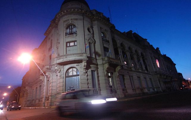 Edificios y oficinas públicas, obligados a ahorrar agua y energía