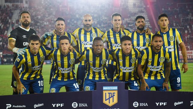 La foto del inicio. Los once que estuvieron desde el primer minuto en cancha de Huracán.