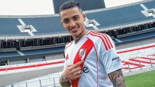 River oficializó la llegada del colombiano Kevin Castaño