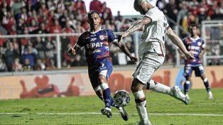 VIDEO: el VAR de Unión-Newells disipó dudas sobre el penal no cobrado a la Lepra