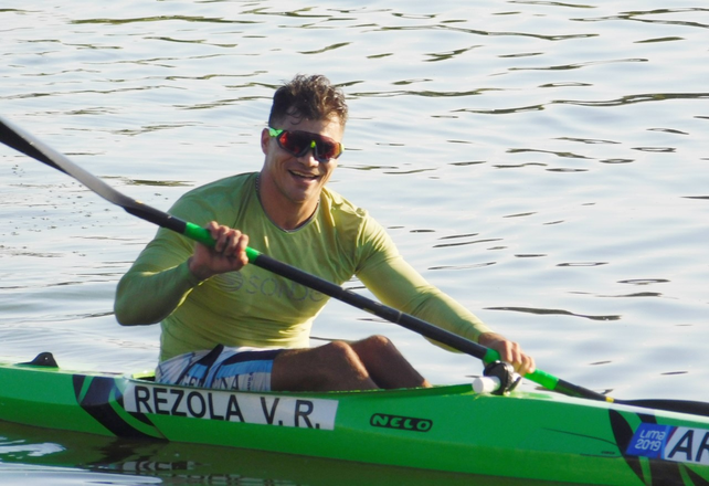 R&eacute;zola dej&oacute; atr&aacute;s la cuarentena y ahora ya trabaja en el lago del parque del Sur.
