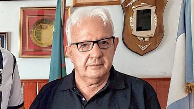 Un histórico presidente del ascenso agredió a un periodista.