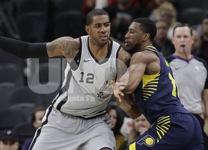 Con la ausencia de Manu, los Spurs superaron a Cleveland