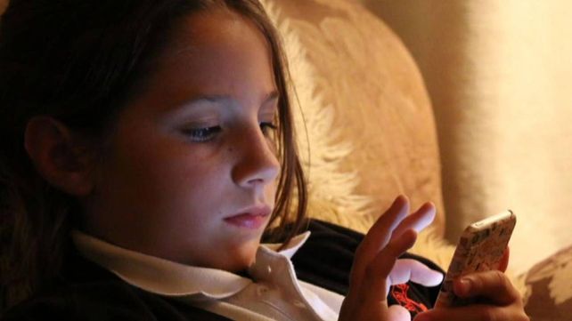 Molly Russell quedó expuesta en las redes sociales a contenidos relacionados con el suicidio antes de quitarse la vida.