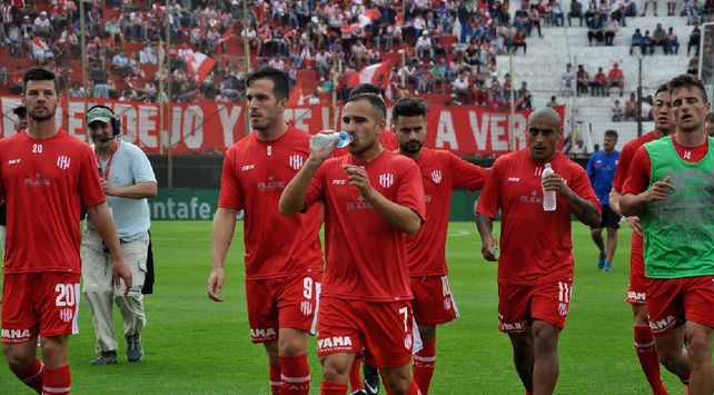 Lista sin sorpresas que dio Madelón para jugar contra el Lobo platense