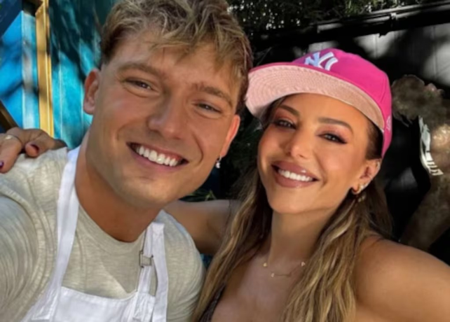 El influencer habló por primera vez de su relación con Evangelina Anderson