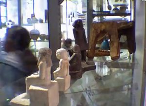 Tras las hamacas de Firmat, ahora una estatua egipcia gira sola y desvela a científicos