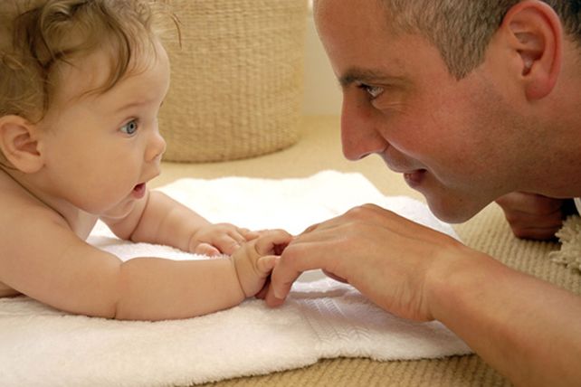 Un proyecto para ampliar la licencia por paternidad en la provincia