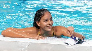 Malena Santillán de Unión batió el récord argentino absoluto en los 200 metros espalda.