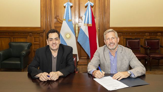 Rogelio Frigerio firmó una carta de intención con el secretario de Cultura de la Nación