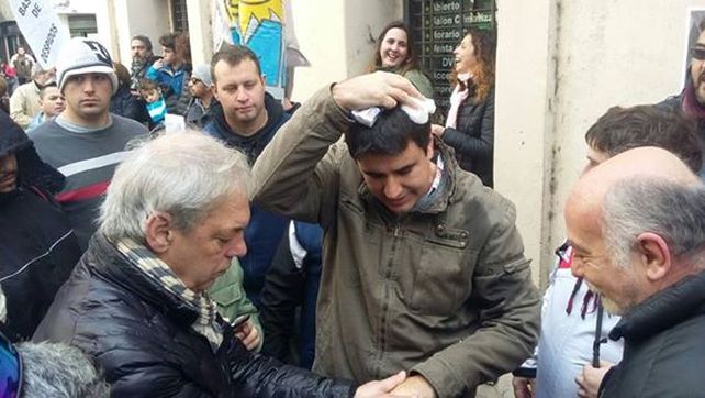 La reacción en las redes sociales ante la agresión al concejal Toniolli de parte de Gendarmería