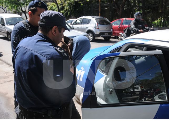 Lo detuvieron armado esta mañana en pleno Bulevar Gálvez