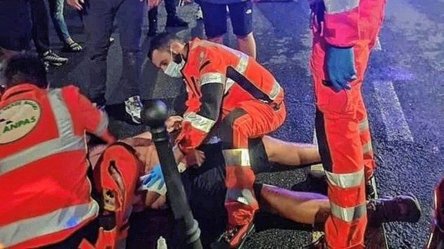Un hincha del Newcastle fue apuñalado en Milán.