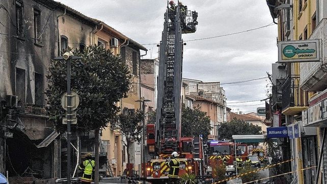 Francia: siete muertos por un incendio tras una explosión