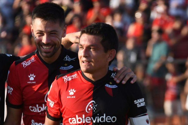 El hilo invisible del campeón en Colón: ¿Lértora puede cambiar el final del Pulga?