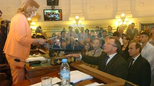 Crearon las secretarías de Hábitat y Energía