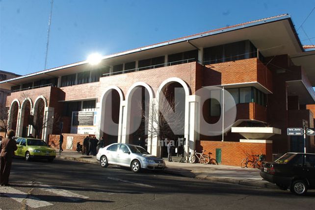 La violencia social sacudió a tres instituciones escolares