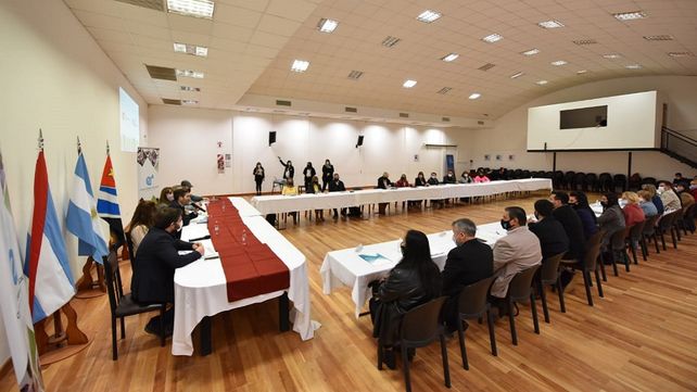 En Entre Ríos la presencialidad completa empieza el lunes. Cada grado o año será considerado una burbuja. Entregarán insumos de higiene a las escuelas.