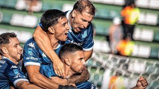Racing festejó su segunda victoria seguida en el Torneo Apertura