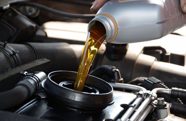 Jamás se debe descuidar un cambio de aceite de motor tiempo