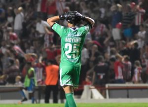 Unión y el dilema de los cinco arqueros si arregla Moyano