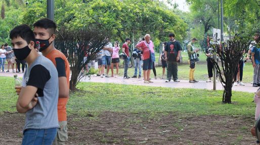 Covid: este jueves reportaron 160 muertes y 16.650 casos
