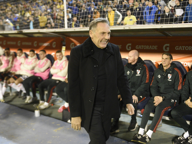 Miguel Russo en su último partido como DT ante River.