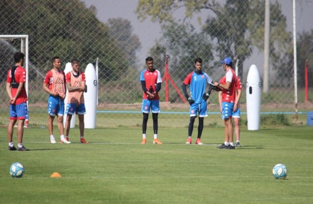 El DT de Unión confía en recuperar algunos jugadores lesionados para el duelo del lunes con Argentinos Juniors.&nbsp;