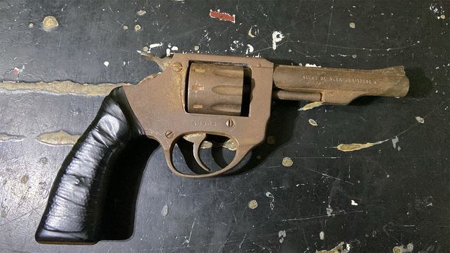 El arma incautada en el procedimiento en zona sudoeste