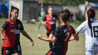 Newells volvió a lograr un triunfo contundente en el fútbol femenino