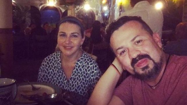 Alicia Villareal y su esposo