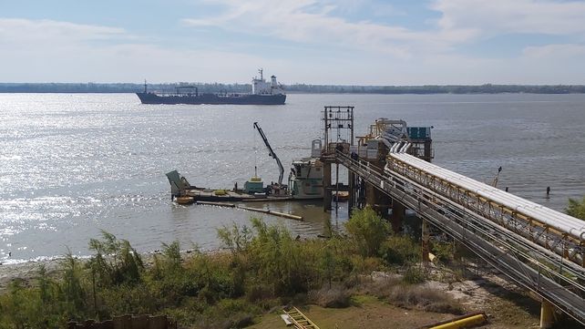 Toma de agua en zona norte. La planta potabilizadora de Arroyito tuvo una parada de producción.&nbsp;