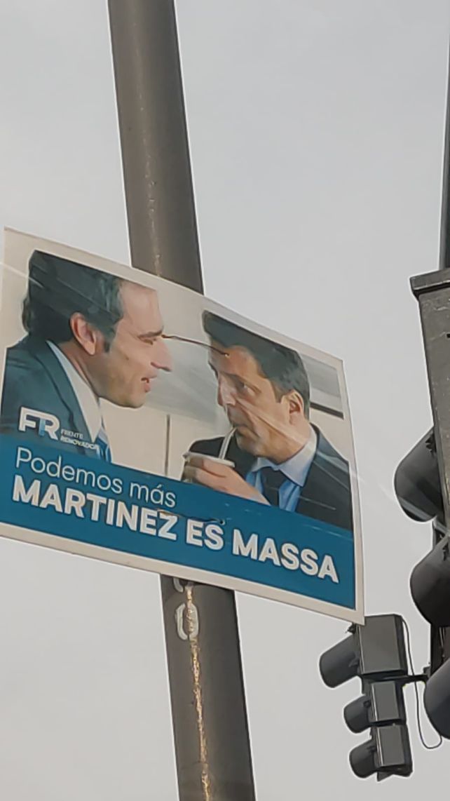 Impacto visual. Los afiches columneros invaden 27 de Febrero.