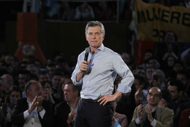 Cuyo. El mandatario ayer en el acto que le organizaron.