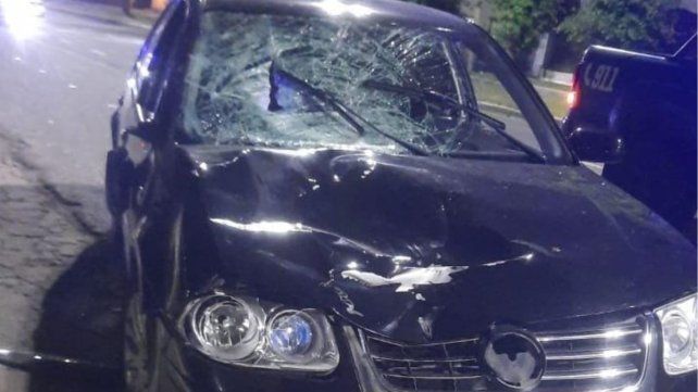 Un grave accidente dejó un saldo trágico en la intersección de la avenida Almirante Brown y calle Huergo
