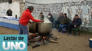 Solidaridad. Locro solidario en el Paseo Ituzaingó para calentar la fría mañana patria del 9 de julio&nbsp;
