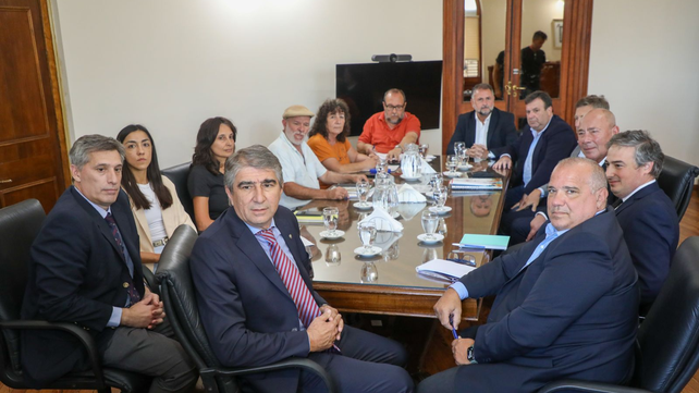 Paritarias. La provincia ratificó su posición de actualizar salarios de acuerdo a ingreso de recursos