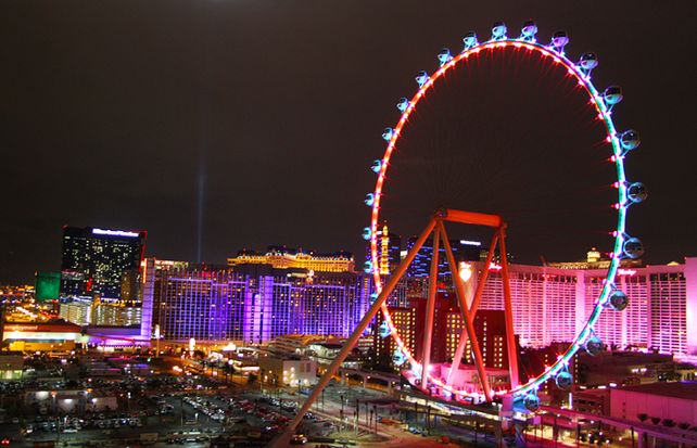 La rueda de la fortuna es una de las principales de Las Vegas.