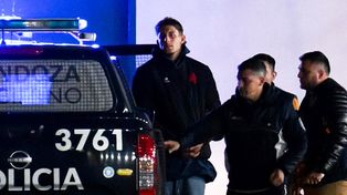 Dos jugadores de la selección francesa de rugby fueron imputados formalmente ayer viernes por la presunta violación agravada de una mujer en Mendoza