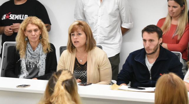 Conferencia. Las concejalas Celeste Lepratti y Marina Magnani acompañaron ayer la denuncia pública.