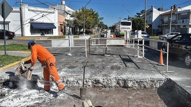 Trabajos de bacheo en la ciudad de Santa Fe