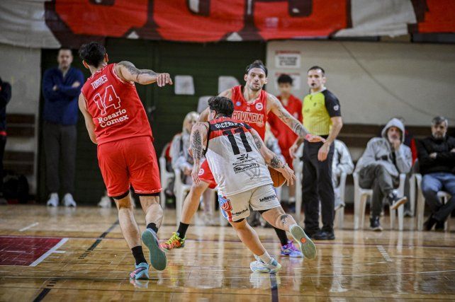 Provincial y Viedma jugaron el quinto partido.
