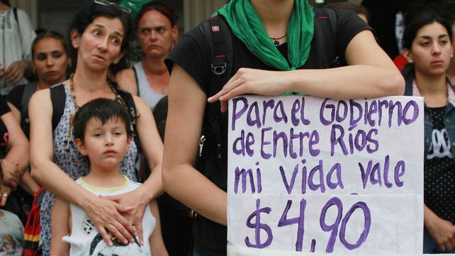 Paraná volvió a gritar Ni una menos